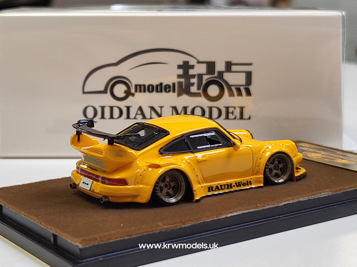 1/64 RWB 930 - Resin - Qidain Models