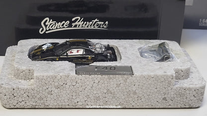 1:64 - Ferrari F40 LM  - JPS - Stance Hunters