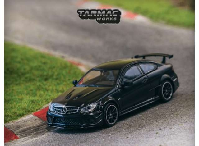 1/64 MERCEDES-BENZ C 63 AMG COUPE BLACK SERIES MATTE BLACK  - Tarmac - TCT64G009MB