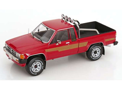 1/18 - 1985 Toyota Truck Xtra Cab 4x4 (Hilux), red - KK Scale - KKDC181562