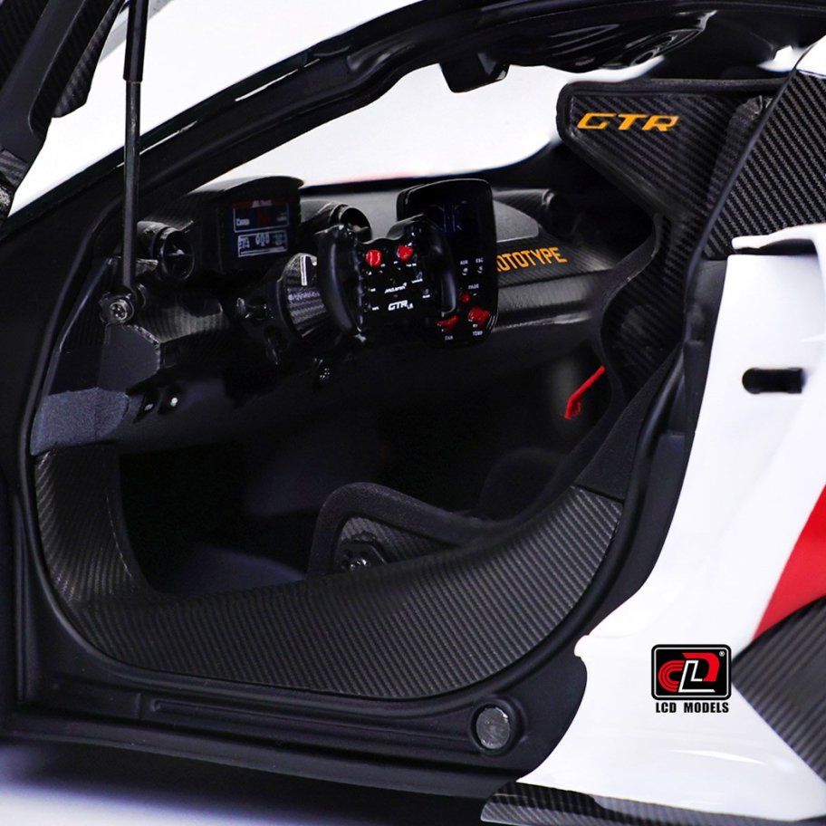 1:18 McLaren Senna GTR - LCD Models - LCD18016-RW