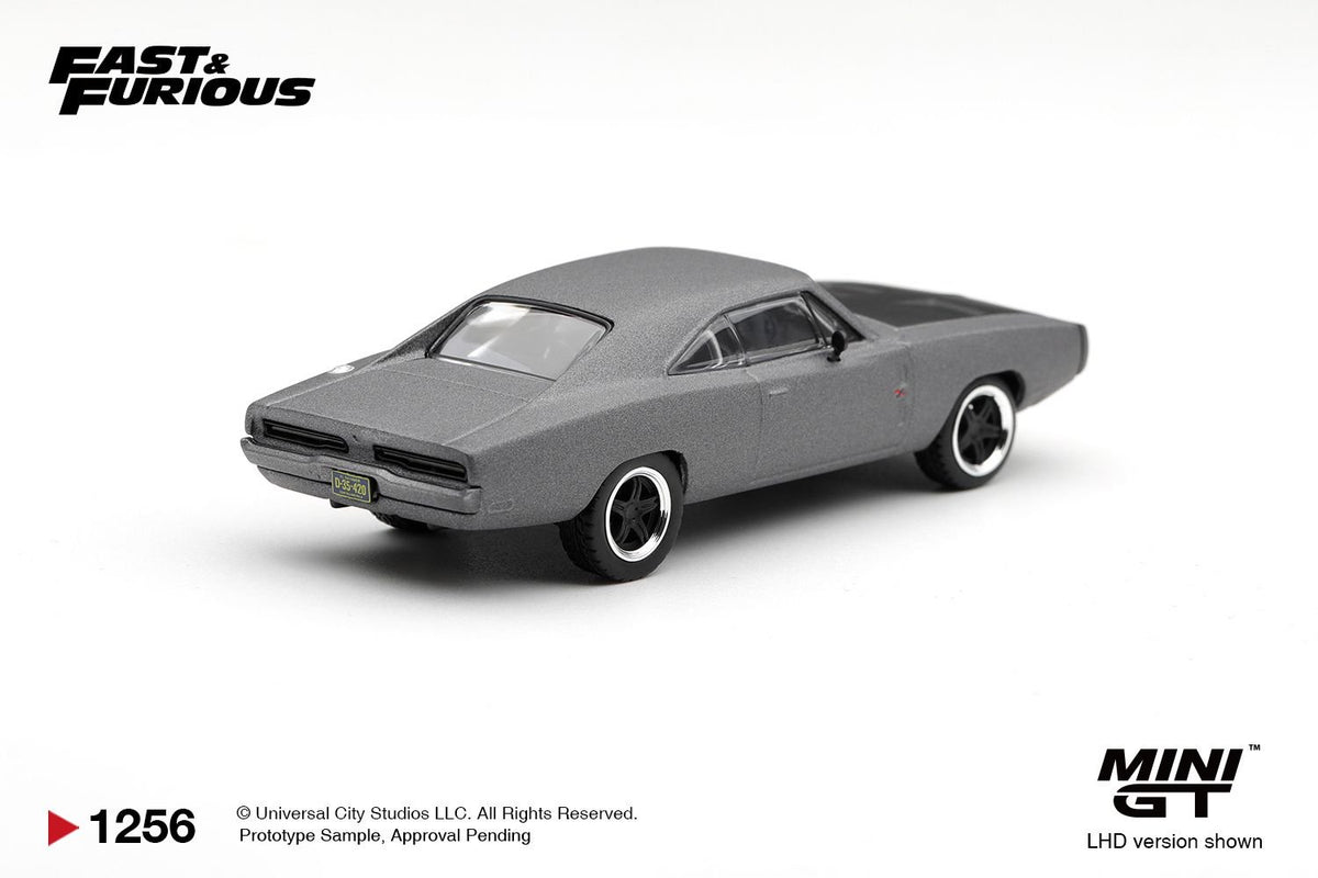 1/64 Dodge Charger "Fast Five" Dominic Toretto - Mini GT - MGT01256-BL