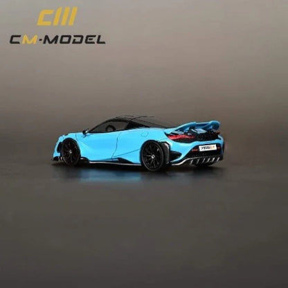 1/64  - McLAREN - 765LT WITH RACING SET WHEELS 2020 - LIGHT BLUE - CM Models