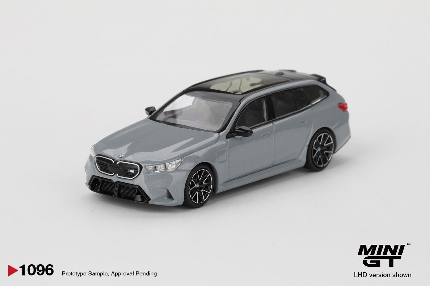 1/64 BMW M5 TOURING (G99) BROOKLYN GREY METALLIC  - MiniGT - MGT01096