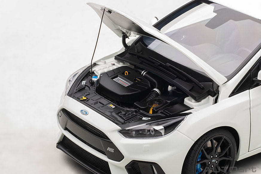 1/18 FOCUS RS 2016 - WHITE - Autoart - 72951