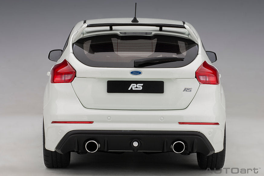 1/18 FOCUS RS 2016 - WHITE - Autoart - 72951