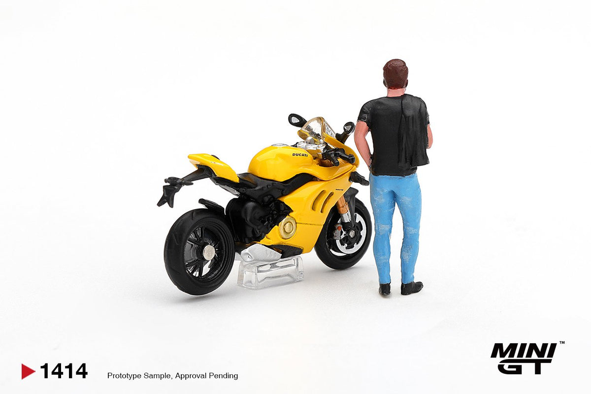 1/64 DUCATI PANIGALE V4 S GIALLO WITH FIGURE - Mini GT - MGT01414  ***Pre Order***