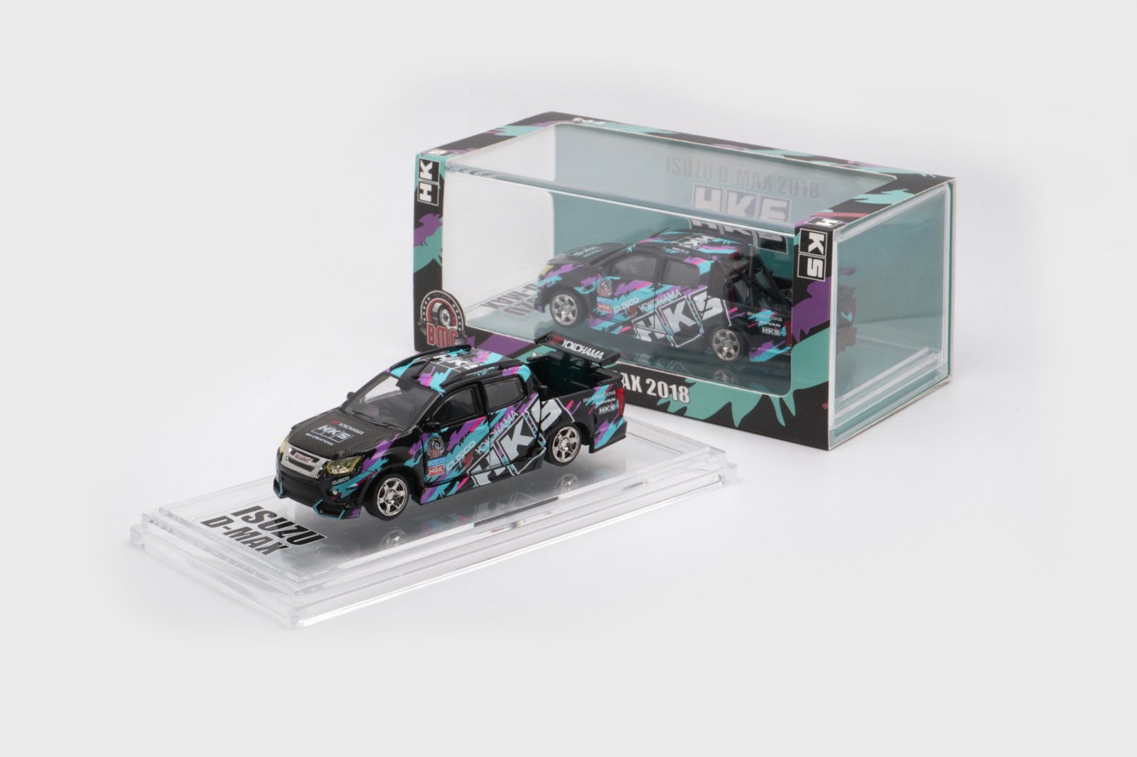 1/64 Isuzu D-Max 2018 - Low Rider HKS -RHD (TDE2025) - BM Creations ...
