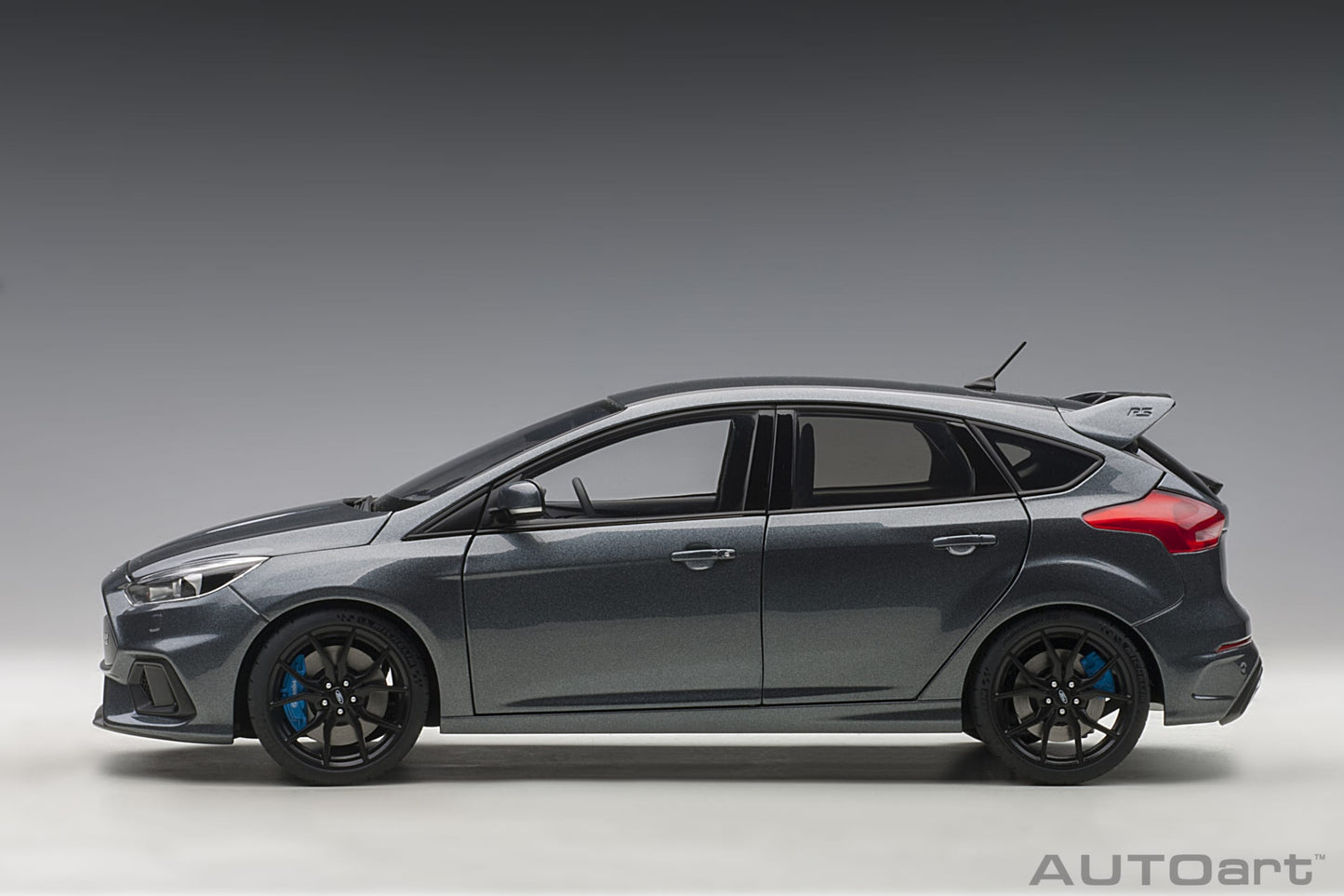 1/18 FOCUS RS 2016 - MAGNETIC GREY - Autoart - 72954