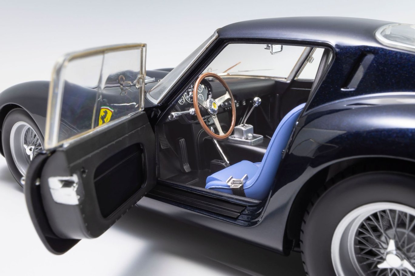 1/18 - Ferrari 250 GTO Dark Blue (Blu Scuro) - Kyosho - K08438H