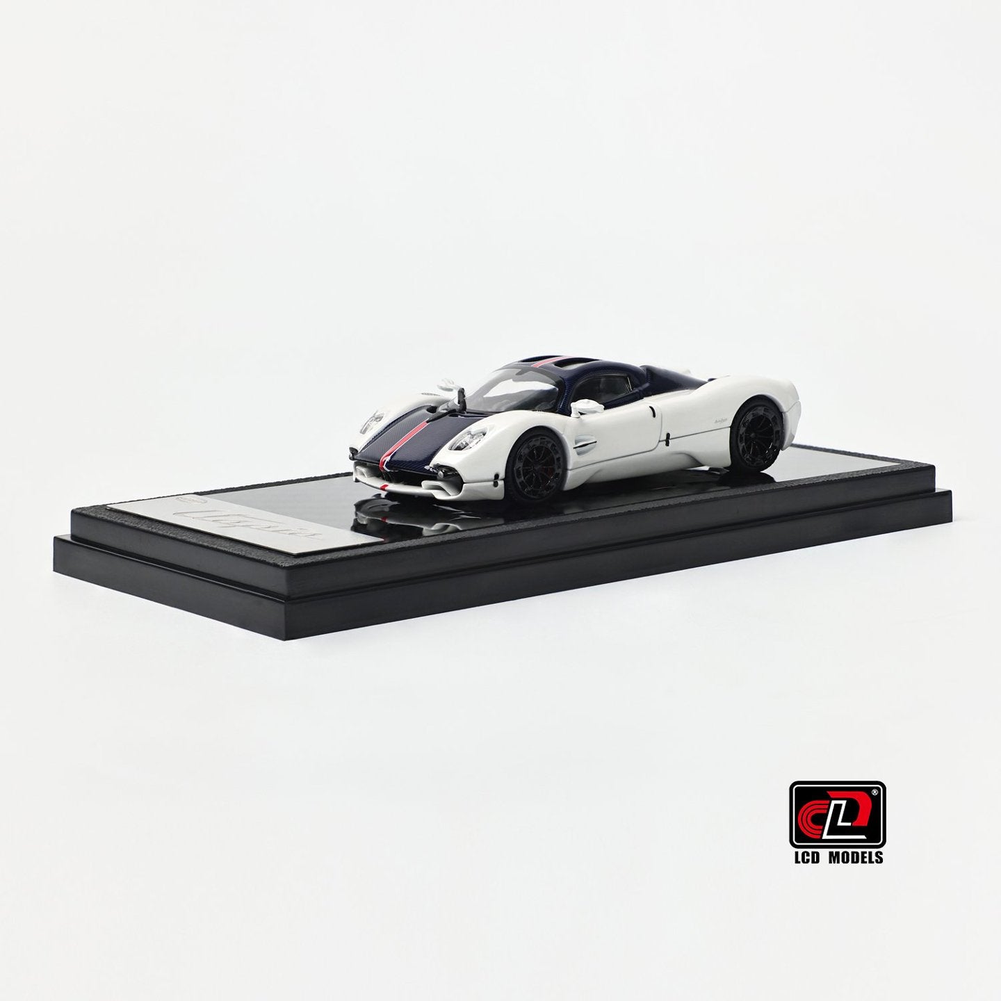 1/64 Pagani Utopia - LCD Models - 2 colour options