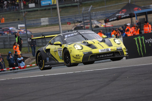 1/64 2026 Porsche 911 GT3 R (992) Evo26 Dunlop Motorsport #17 J. Andlauer/D. Boccolacci/N. Menzel/A. Picariello 24H Nürburgring 2026 - Spark - spa64S195