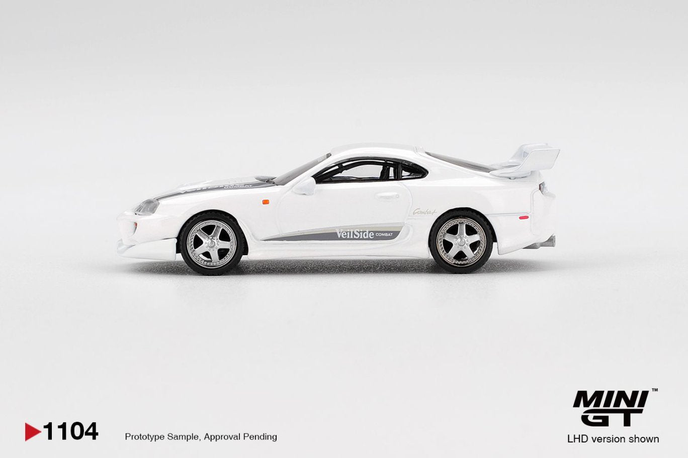 1/64 TOYOTA SUPRA VEILSIDE COMBAT V-I WHITE  - MiniGT - MGT01104