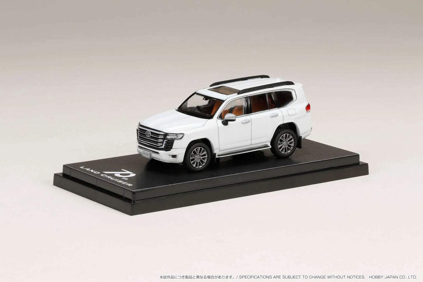 1/64 Toyota Land Cruiser (JA300W) ZX, precious white pearl (090) with beige interior - Hobby Japan - HJ641050AWB