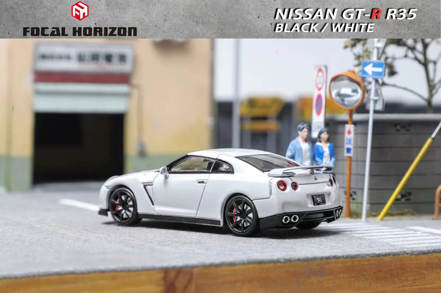 1:64 Nissan GT-R R35 White - Focal Horizon