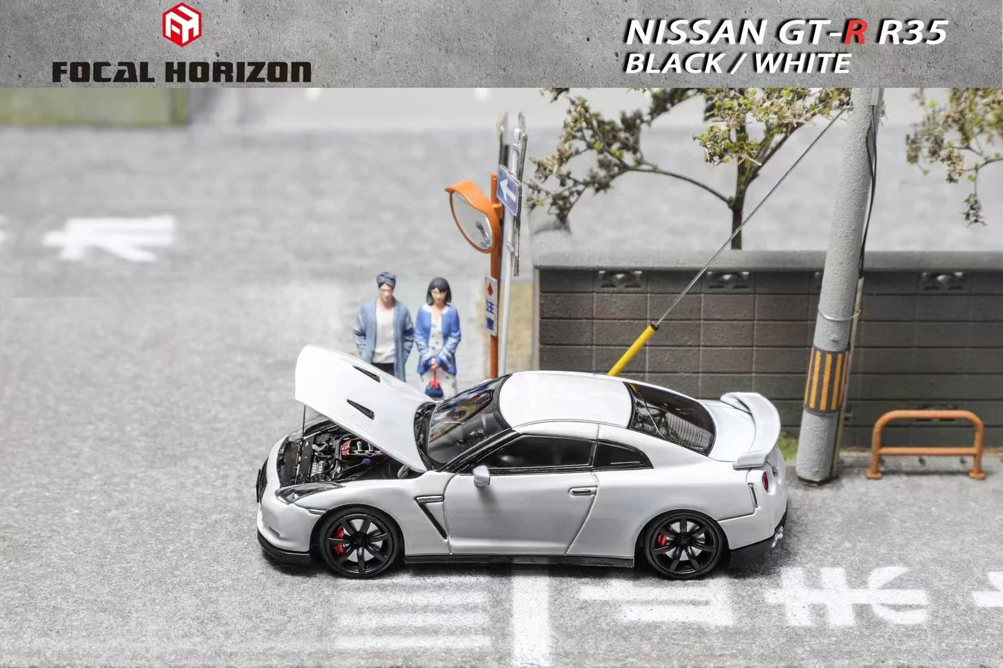 1:64 Nissan GT-R R35 White - Focal Horizon