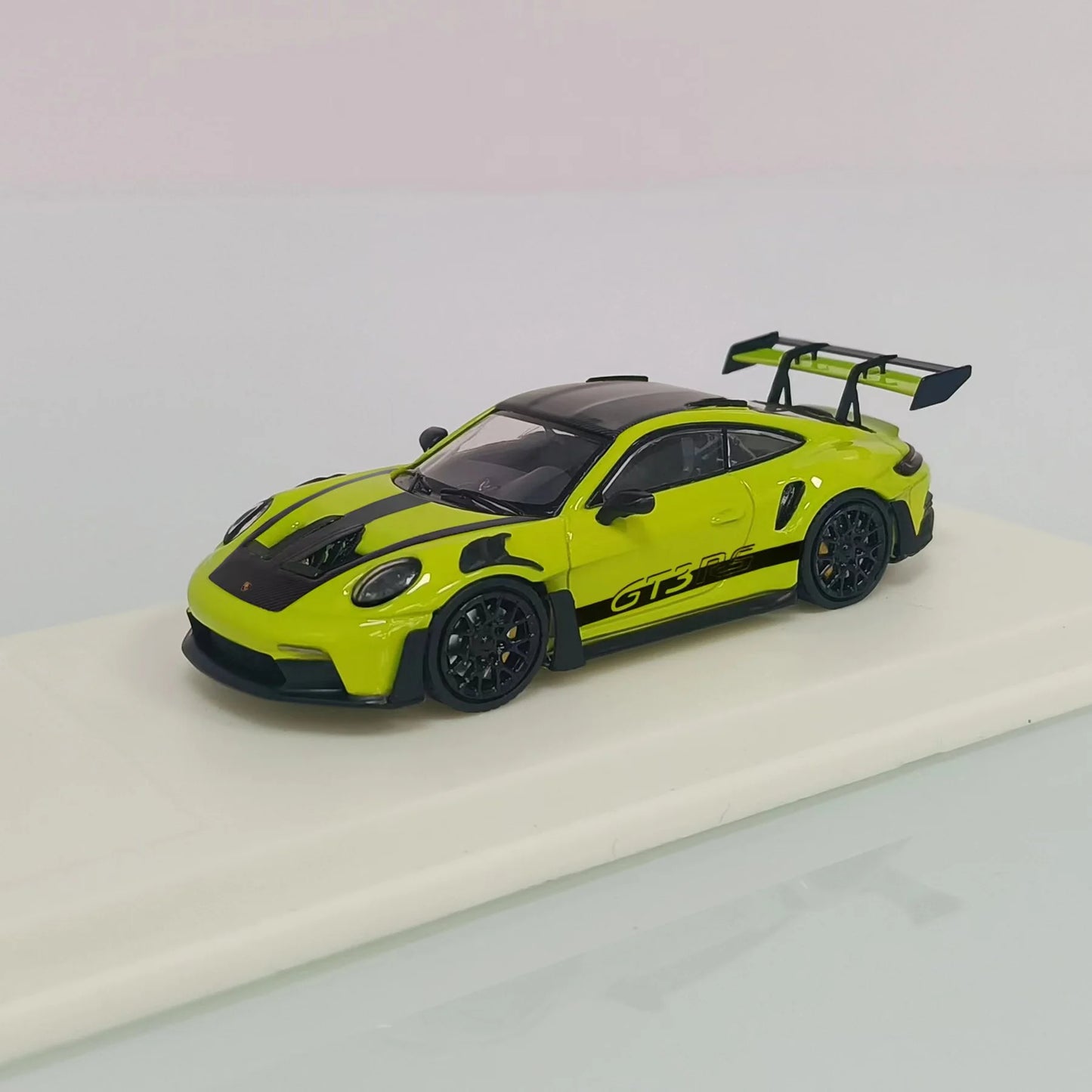 1:64 Porsche 911 992 GT3 RS (7 Colours)