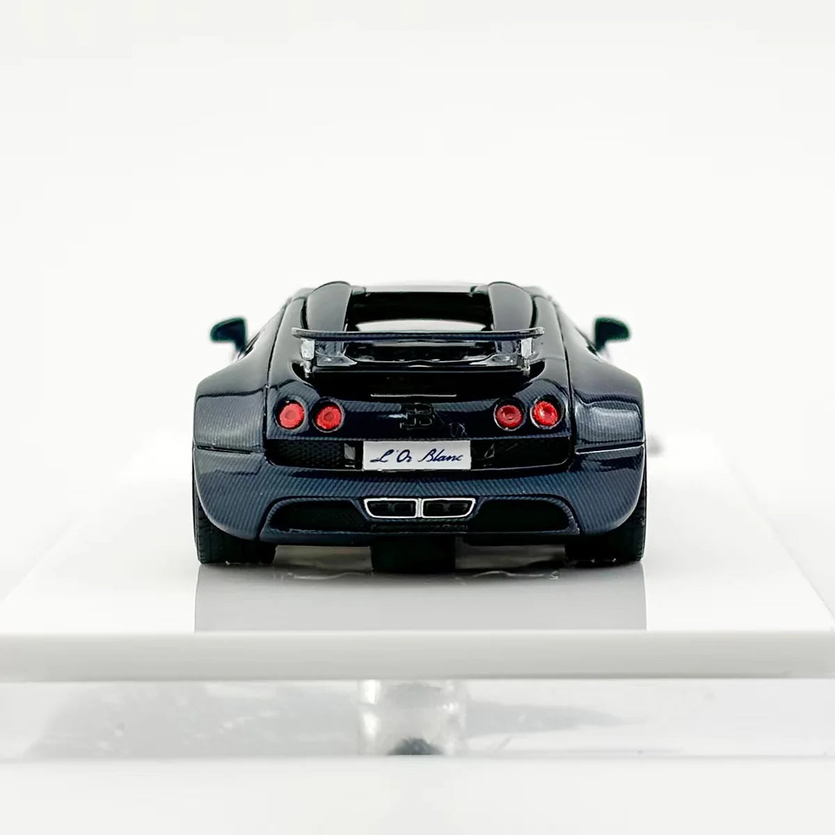 1:64 Bugatti Veyron Vitesse Blue Carbon - LJM Model