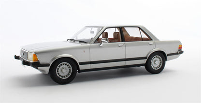 1/18 Ford Granada 2.8 Ghia Saloon Silver Metallic 1978 - Cult Models CML133-3