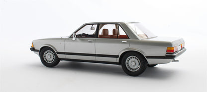 1/18 Ford Granada 2.8 Ghia Saloon Silver Metallic 1978 - Cult Models CML133-3