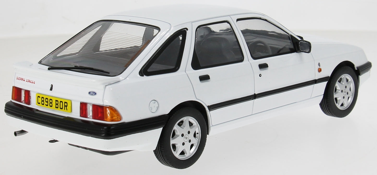 1/18 Ford Sierra XR 4x4 White RHD 1984 UK - UK Special 500pcs - MCG  -  MCG 181096