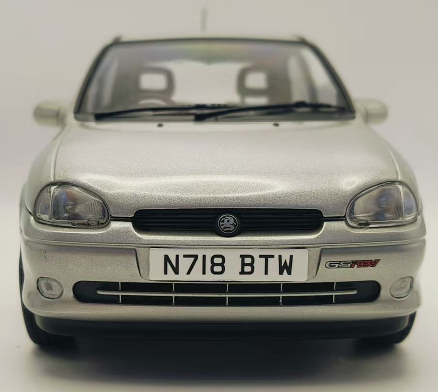 1/18 - Vauxhall Corsa GSI - Silver RHD UK Exclusive  - MCG 18846 - Model Car Group