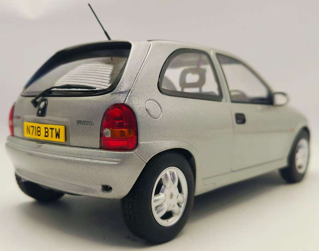 1/18 - Vauxhall Corsa GSI - Silver RHD UK Exclusive  - MCG 18846 - Model Car Group