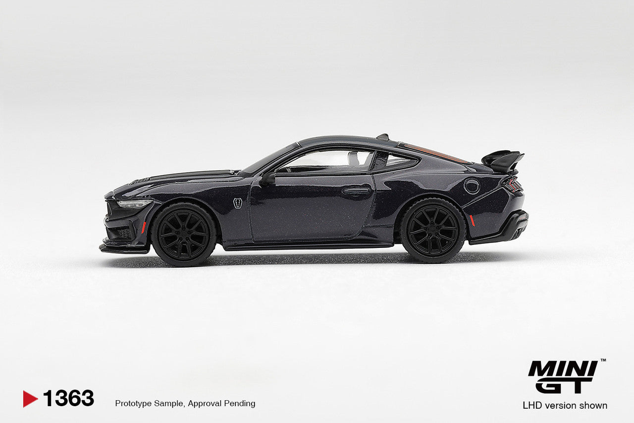 1/64  FORD MUSTANG DARK HORSE BLUE EMBER - Mini GT - MGT01363