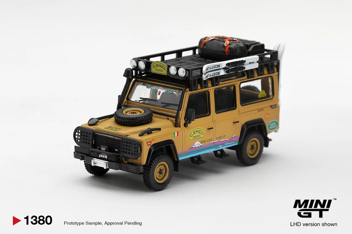 1/64  LAND ROVER DEFENDER 110 1998 CAMEL TROPHY TIERRA DEL FUEGO CT.24 ITALY - Mini GT - MGT01380 ***Pre Order***