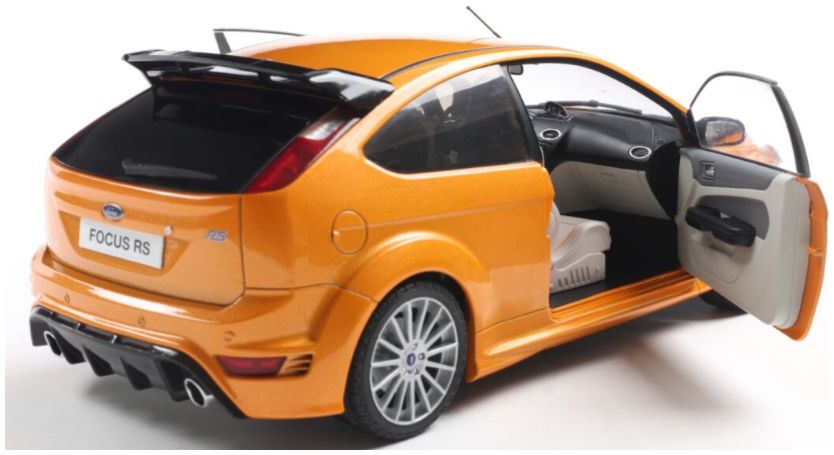 1/18 - Ford Focus RS MK2 Pack RS Plus Electric Orange 2009 - Solido 1813103