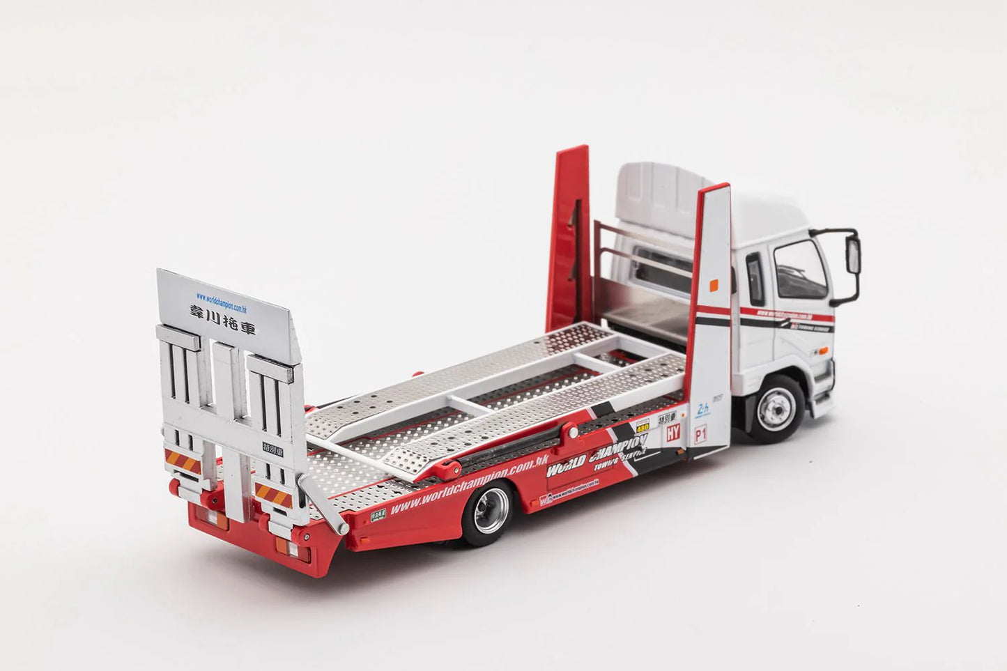 1:64 MITSUBISHI FUSO FIGHTER 2017 DOUBLE DECK TOW TRUCK - WHITE/RED