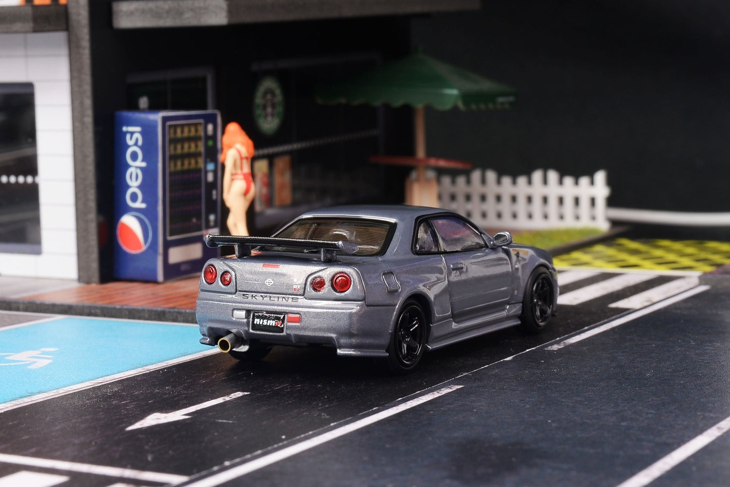 1/64 - Skyline GT-R, 5th generation Mk5 R34 Nismo Z-Tune version - Motorhelix