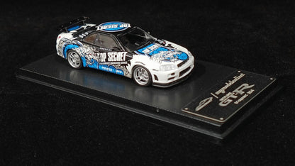 1:64 Nissan Skyline R34 V-Spec - Top Secret White - Model Collect