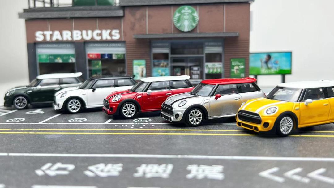 1/64  - Mini 3rd generation F56 JCW version - Stance Hunters - choice of colours