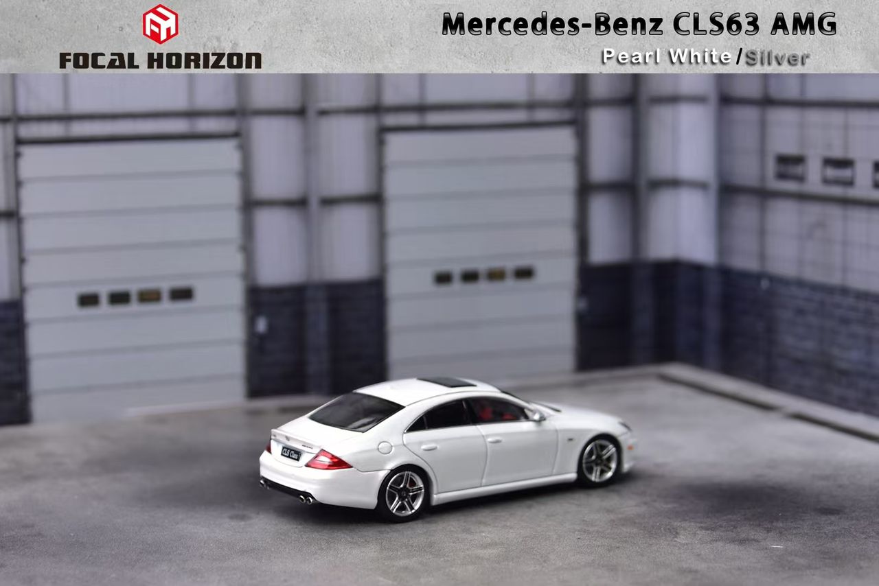 1:64 Mercedes Benz CLS 63 AMG, CLS - Pearl White/Silver - Focal Horizon