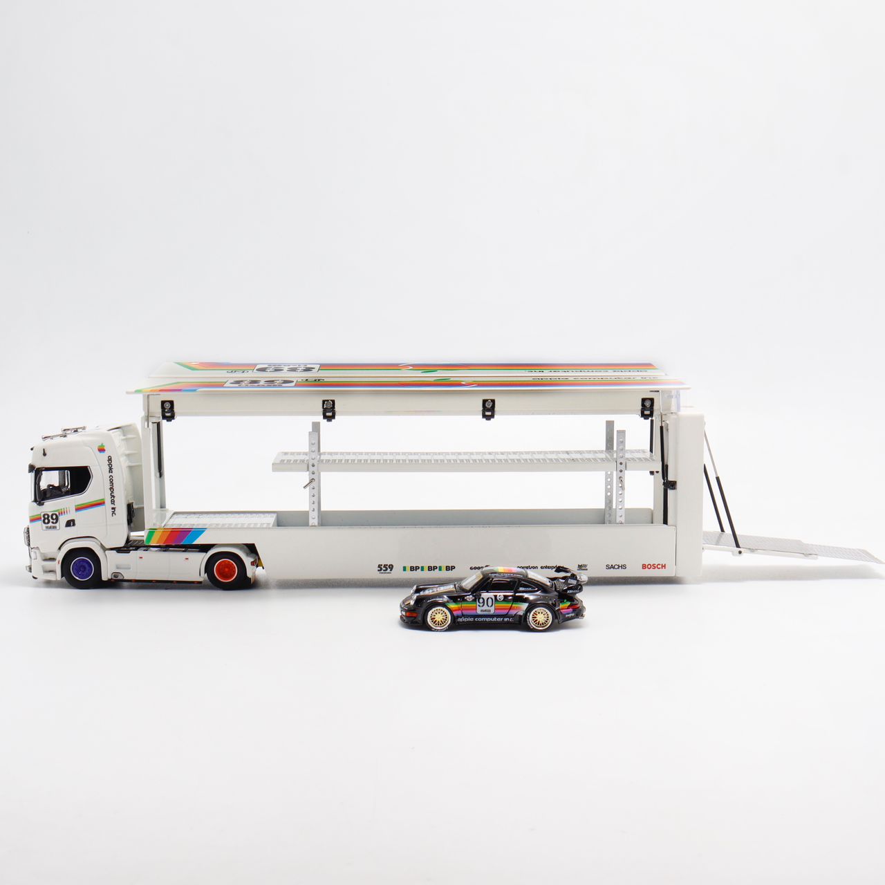 1/64 - Kengfai & Maxwell Scania S730 V8 Double Level Transporter, Apple 89#