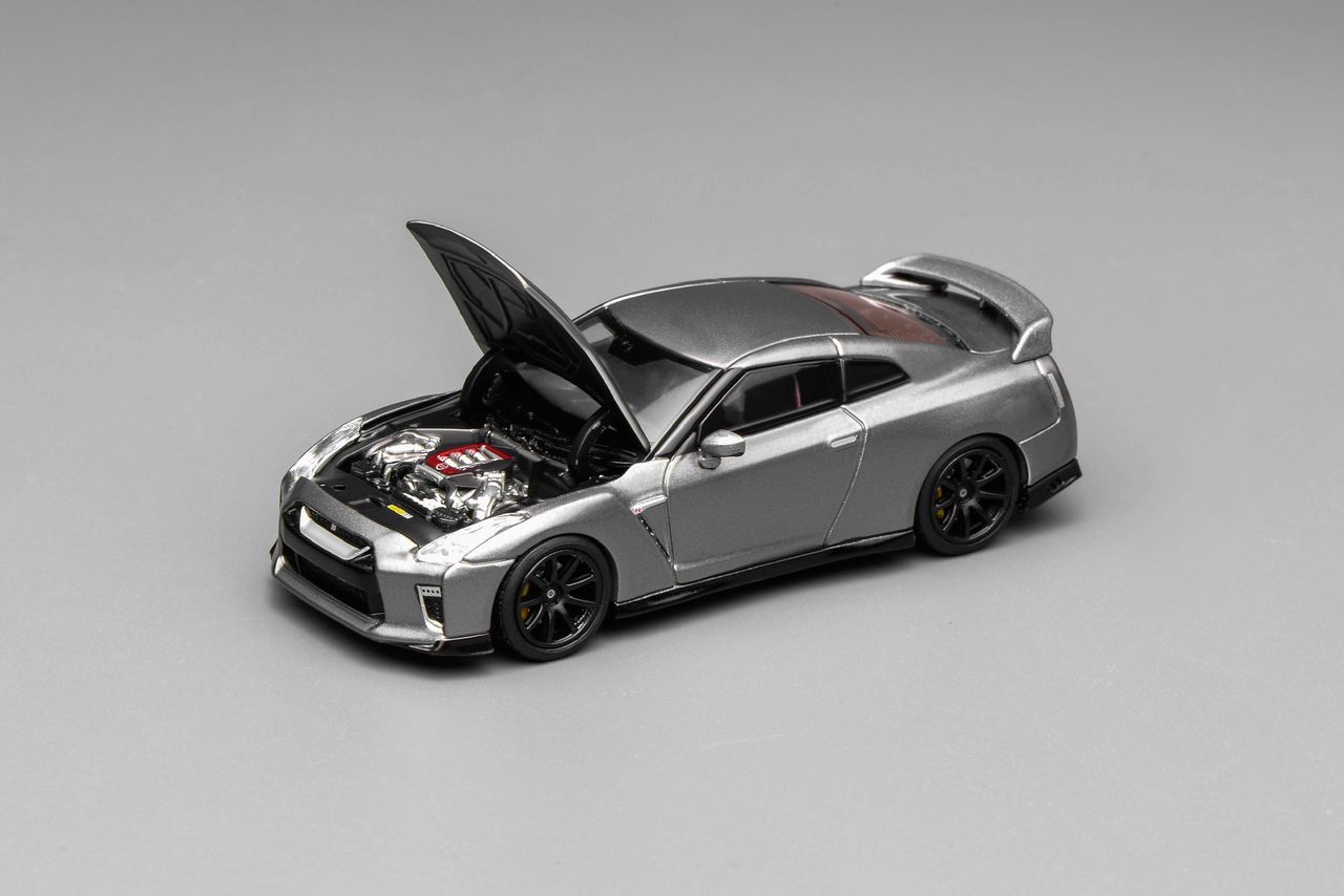 1/64 NISSAN - GT-R (R35) TRACK EDITION ENGINNERING BY NISMO COUPE 2020 - GREY - Motorhelix - M63515