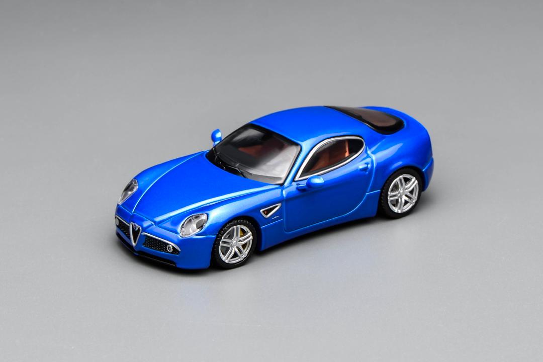1/64 ALFA ROMEO - 8C COMPETIZIONE 2008 - BLUE - Motorhelix - M69055