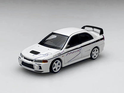 1/64 Lancer Evolution EVO IV 4th generation GSR. White Mine's Livery  - Motorhelix - M64021