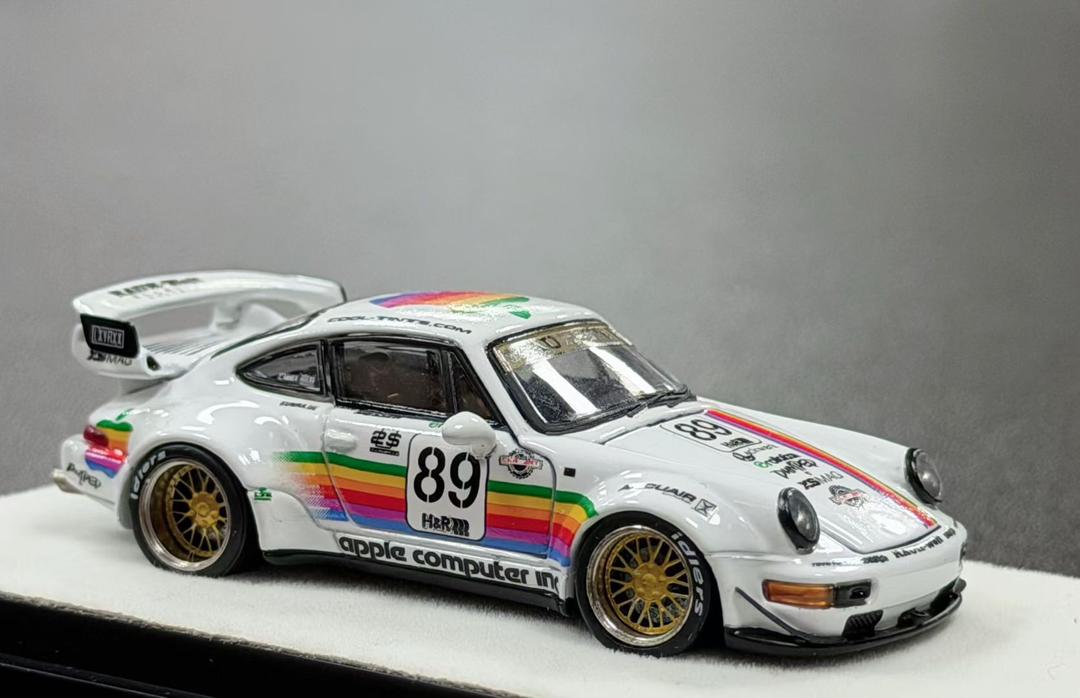 1/64 RWB930 89# White Apple - fully opening diecast - PGM-640010