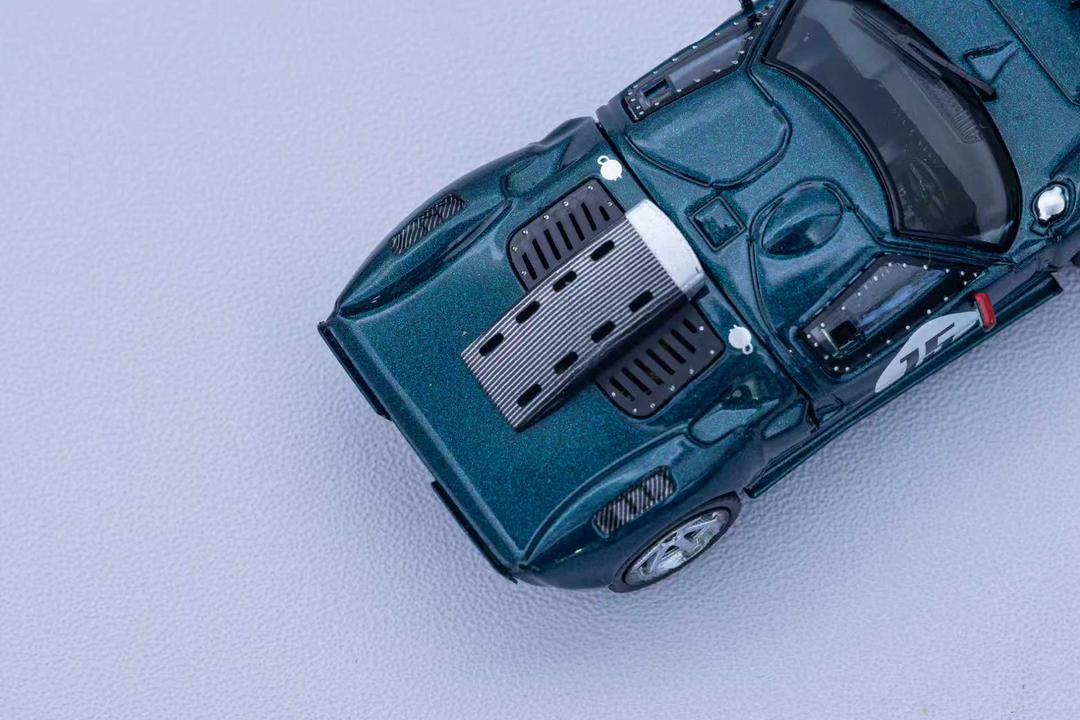 1/64 Ford GT40 - Rhino Models - 2 colour choice