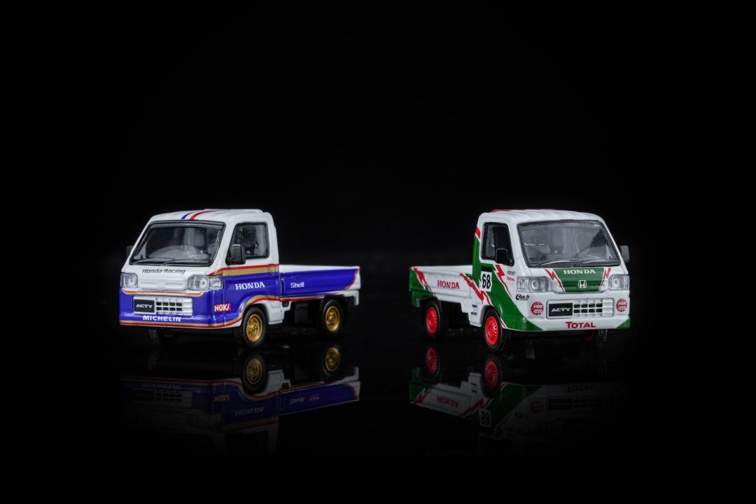 1/64 Honda Acty 4th generation 4WD.  - Motor Helix - 2 colour choice