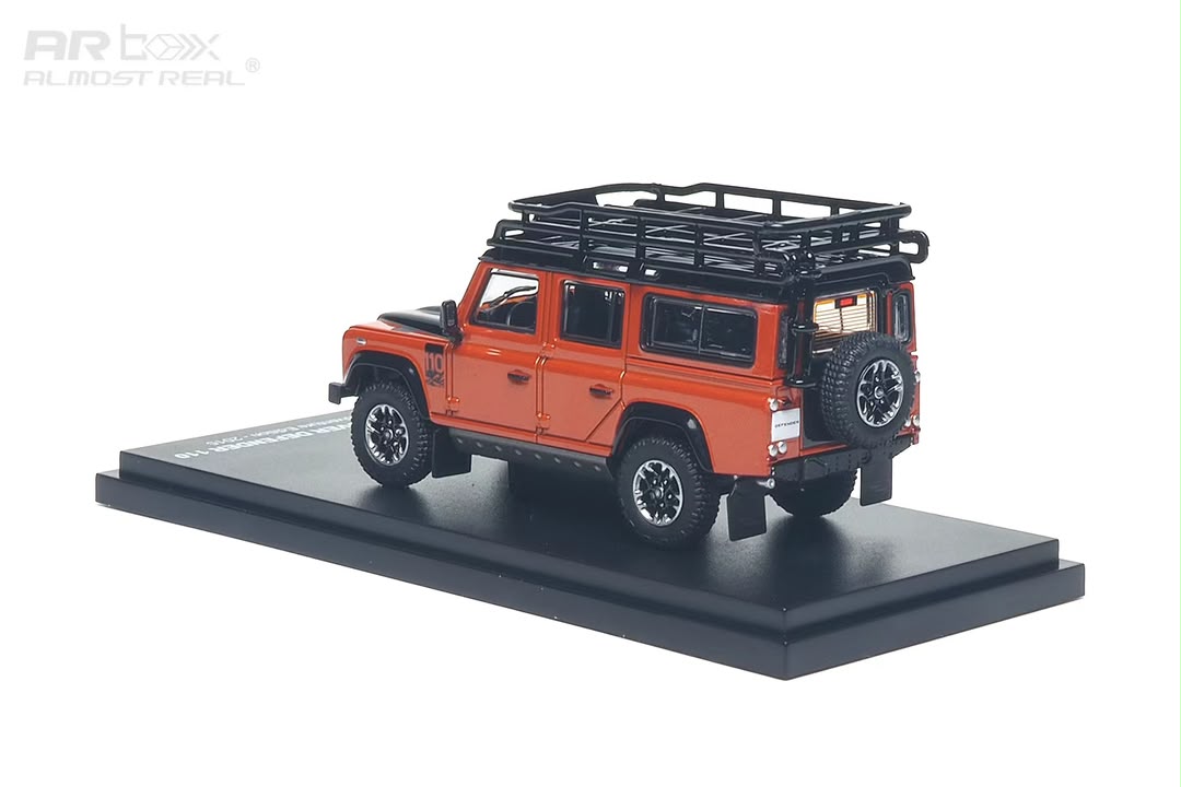 1/64  Defender 110 Adventure Edition 2015 Lava Orange - AR Box - 610301001