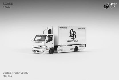 1/64 - 3300 Series 300 Custom Gull Wing Truck, Metallic White LB Livery - Mega Gear - MG644