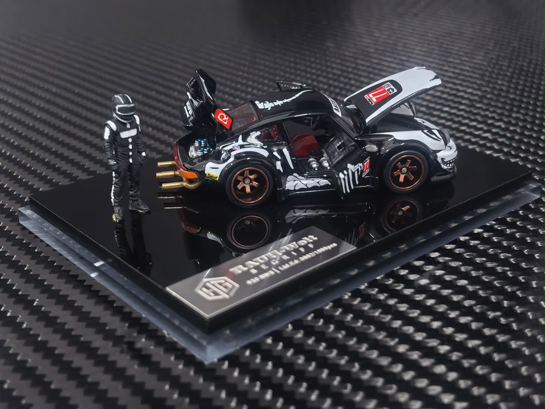 1/64 RWB930 wide-body modified version, GT Wing version with figure - HG Models (TPC) - HG6426104