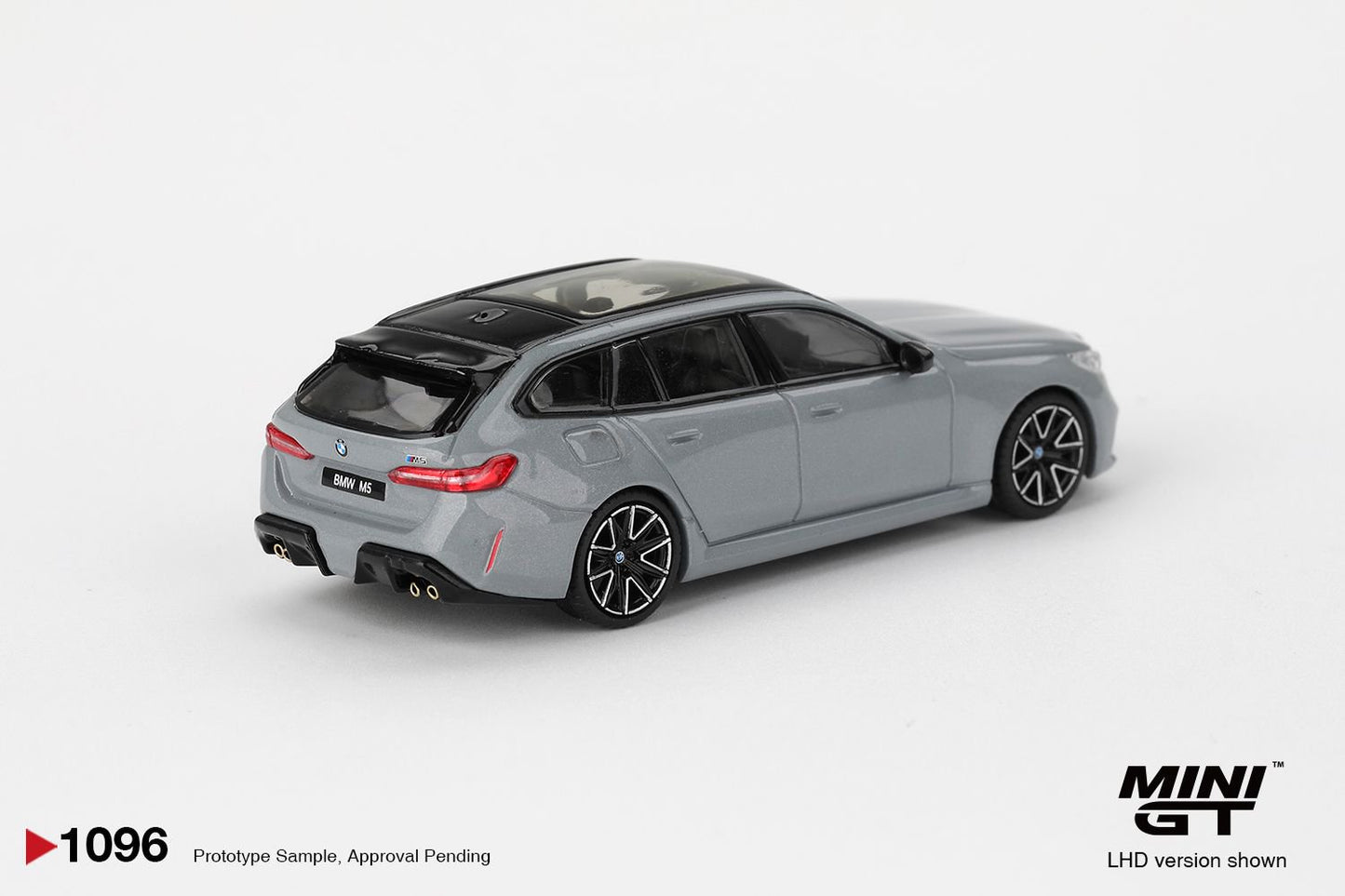 1/64 BMW M5 TOURING (G99) BROOKLYN GREY METALLIC  - MiniGT - MGT01096