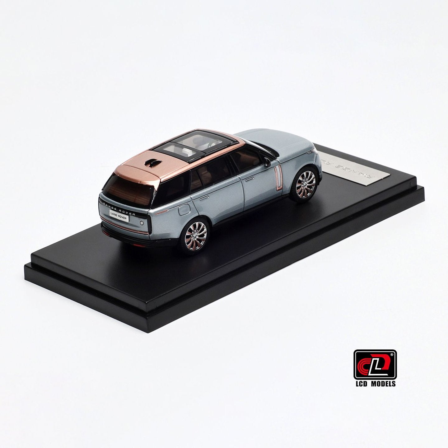 1/64 Range Rover 5th generation Mk5. Autoboigraphy SV P530 LWB V8 4.4 - LCD Models - 3 colour options
