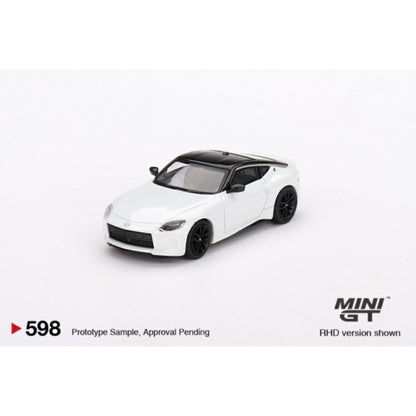 1/64 NISSAN FAIRLADY Z VERSION ST 2023 EVEREST WHITE (RHD) - Mini GT - MGT00598-R