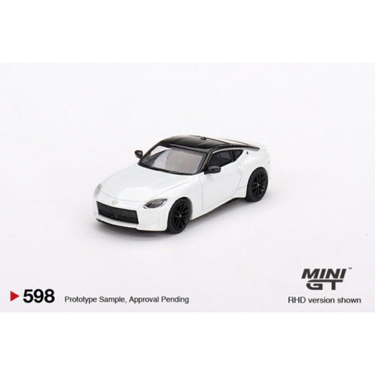 1/64 NISSAN FAIRLADY Z VERSION ST 2023 EVEREST WHITE (RHD) - Mini GT - MGT00598-R