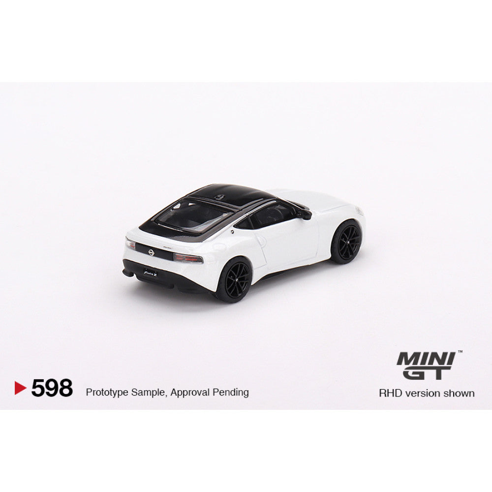 1/64 NISSAN FAIRLADY Z VERSION ST 2023 EVEREST WHITE (RHD) - Mini GT - MGT00598-R